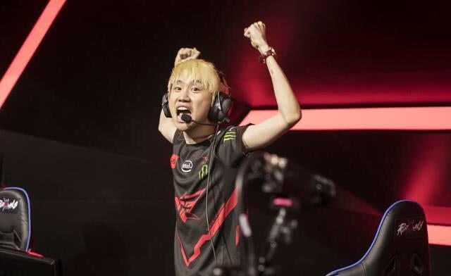 然干拔出手 然干拔出手